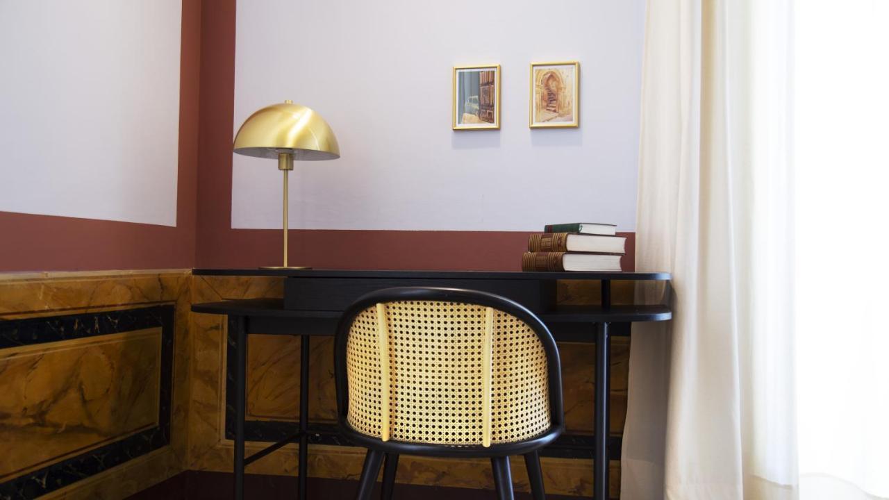Palazzo Francesco Grassi Acomodação com café da manhã Aradeo Exterior foto