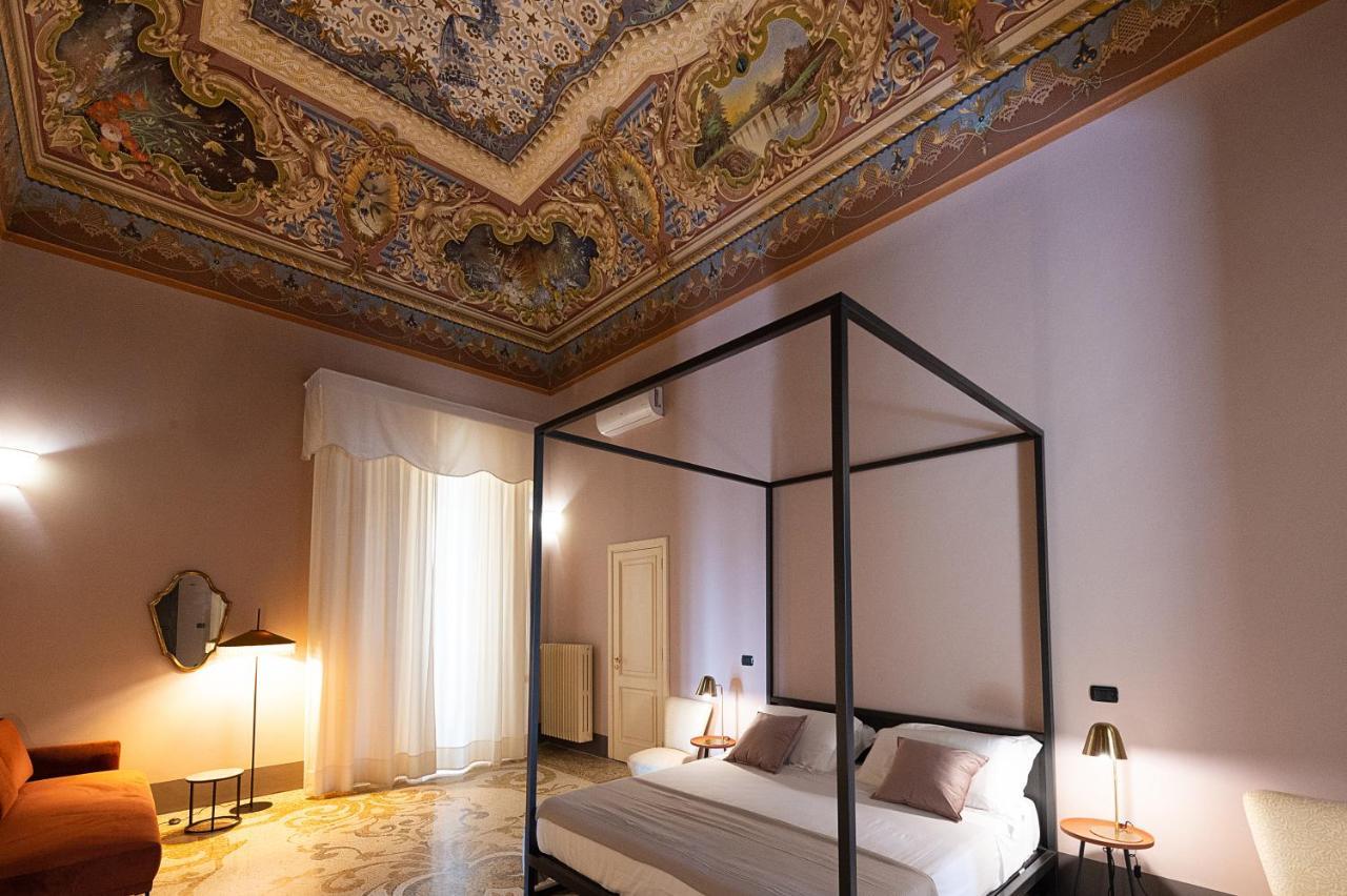 Palazzo Francesco Grassi Acomodação com café da manhã Aradeo Exterior foto