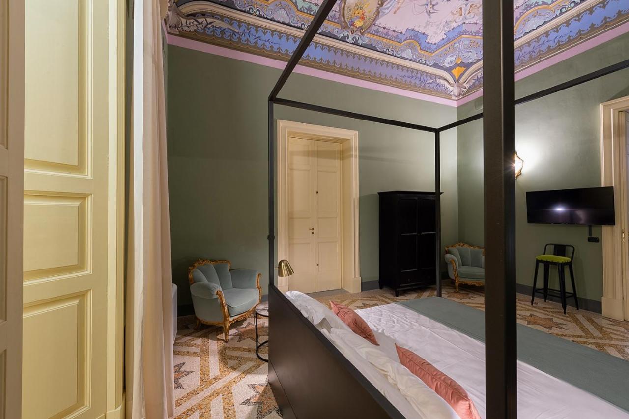 Palazzo Francesco Grassi Acomodação com café da manhã Aradeo Exterior foto